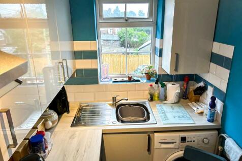 Fitted Kitchen: