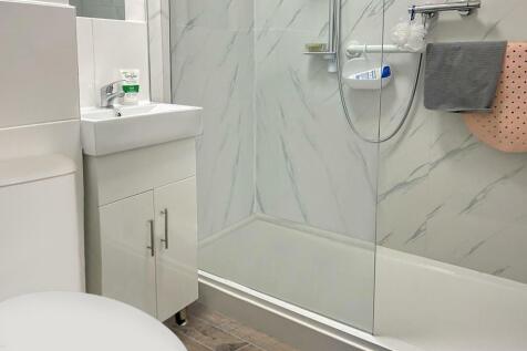 Shower Room / WC: