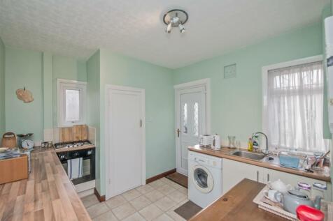 Kitchen: