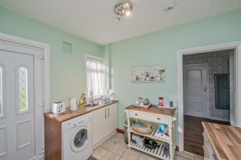 Kitchen: