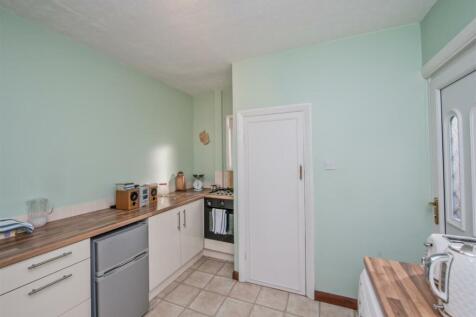 Fitted Kitchen: