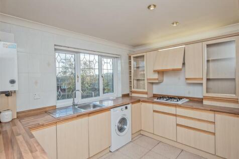 Fitted Dining / Breakfast Kitchen: