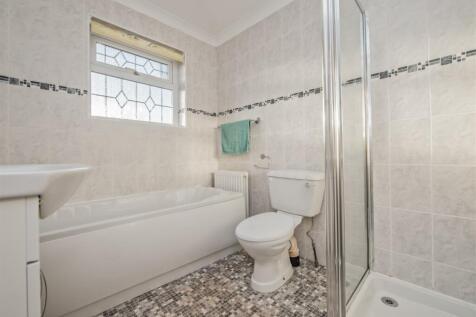 Bathroom / WC: