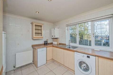 Fitted Dining / Breakfast Kitchen: