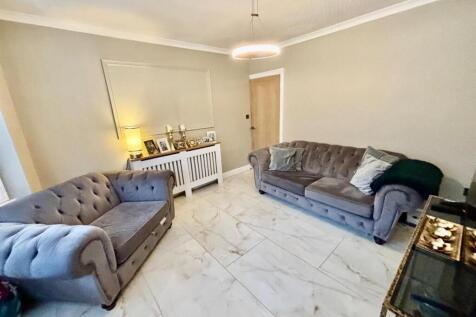 Living Room: