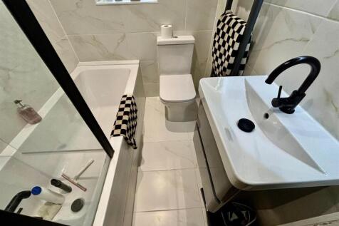 Bathroom / WC: