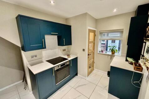 Fitted Kitchen: