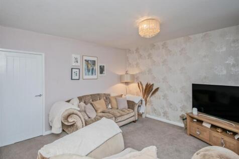 Living Room: