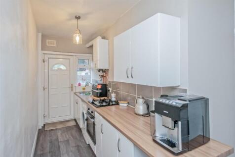 Fitted Kitchen: