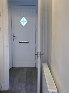 Entrance Hallway: