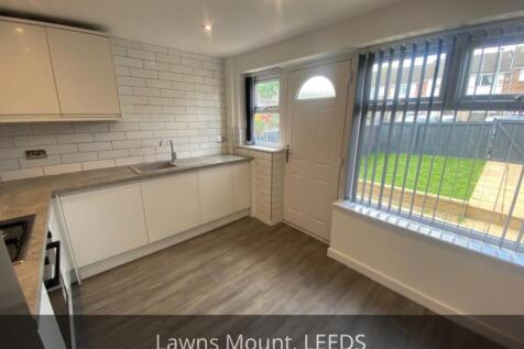 Dining Fitted Kitchen: