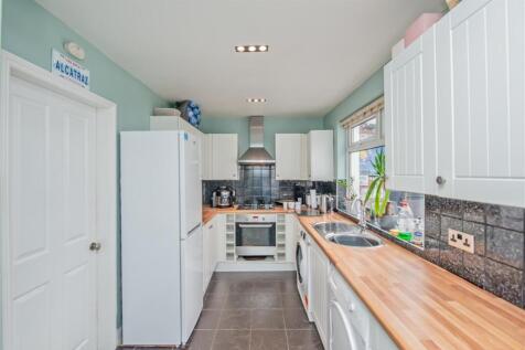 Fitted Kitchen: