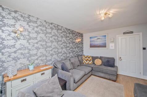 Living Room: