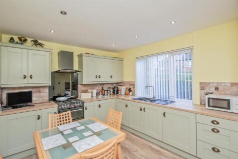 Fitted Dining Kitchen &amp; Utility Area: