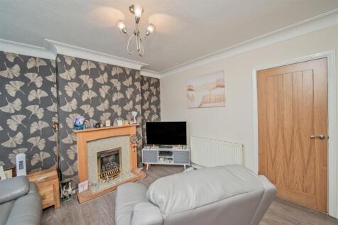 Living Room: