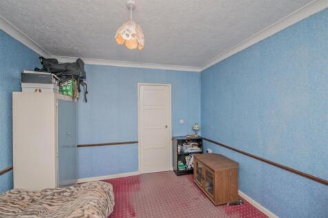 Bedroom: