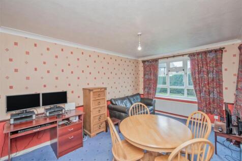 Living Room / Dining Area