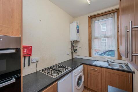 Fitted Kitchen: