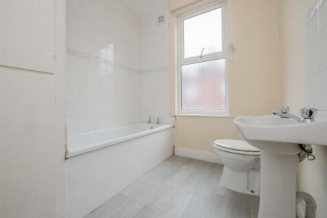 Bathroom / WC: