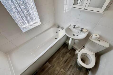 Bathroom / WC: