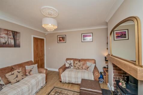 Living Room: