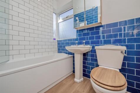 Bathroom / WC: