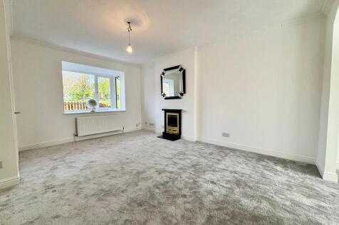 Living Room: