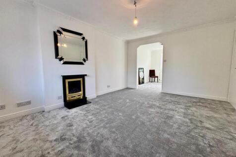 Living Room: