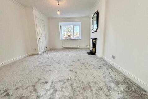 Living Room: