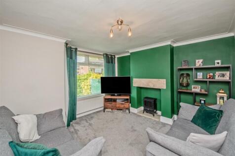 Living Room: