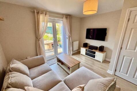 Living Room: