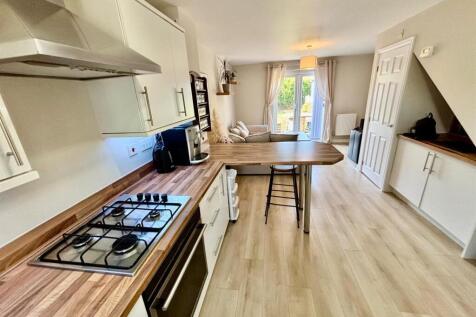 Fitted Breakfast Kitchen: