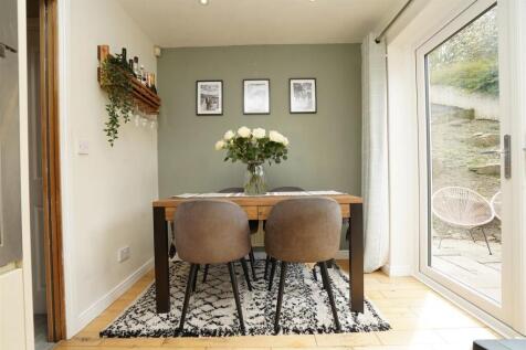 Dining Room: