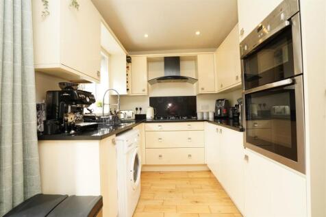 Fitted Kitchen: