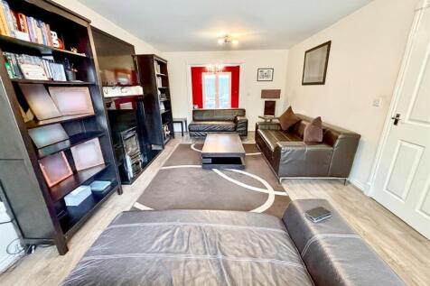 Living Room: