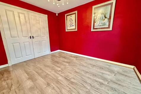 Dining Room: