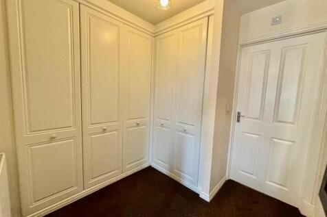 Dressing Area: