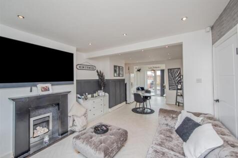 Living Room: