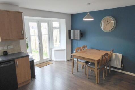 Fitted Dining Kitchen::