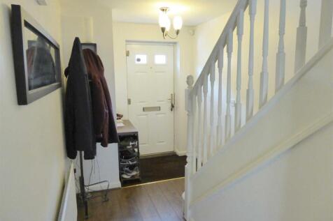 Entrance Hallway:
