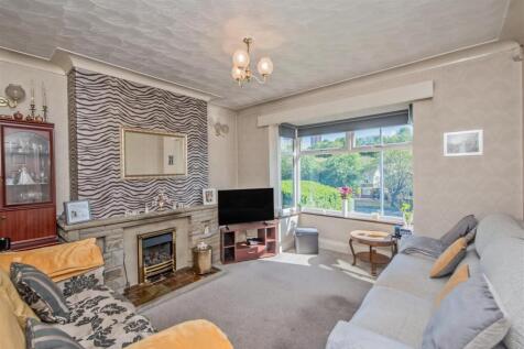 Living Room: