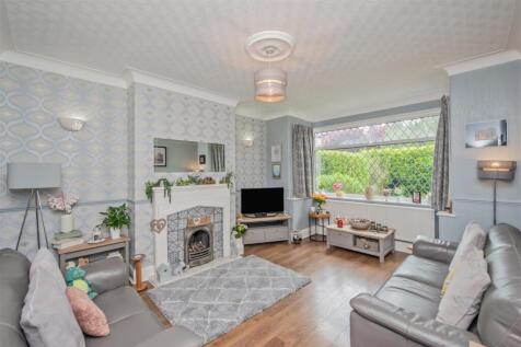 Living Room: