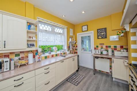 Fitted Kitchen: