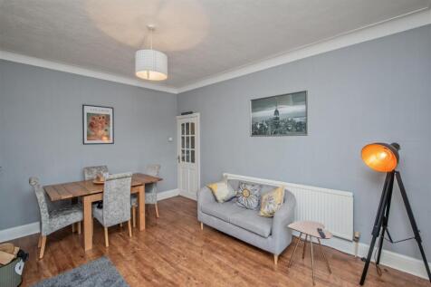Dining Room: