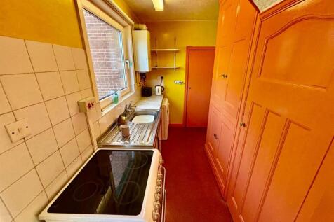 Kitchen: