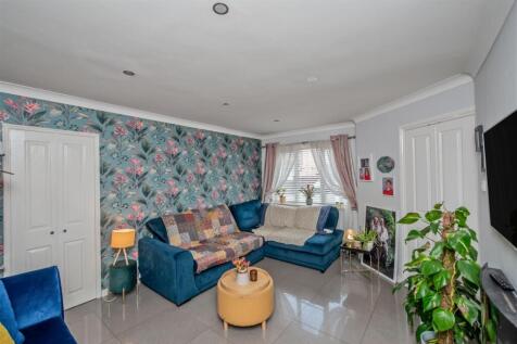 Living Room: