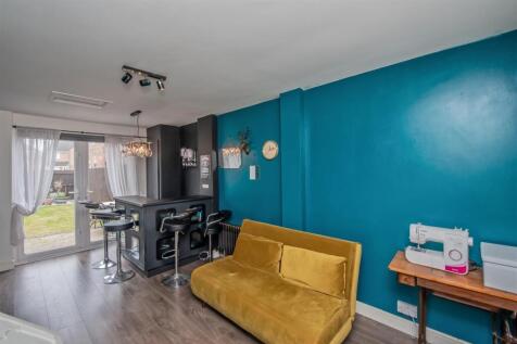 Occasional Room / Office: