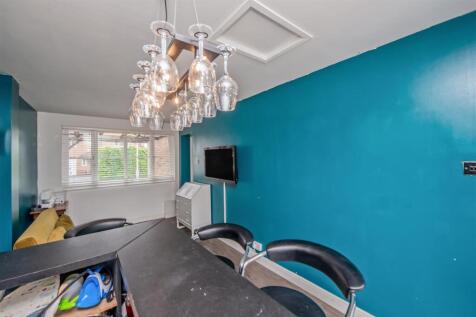 Occasional Room / Office: