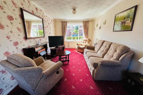 Living Room &amp; Dining Area: