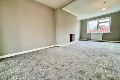 Living Room Area: